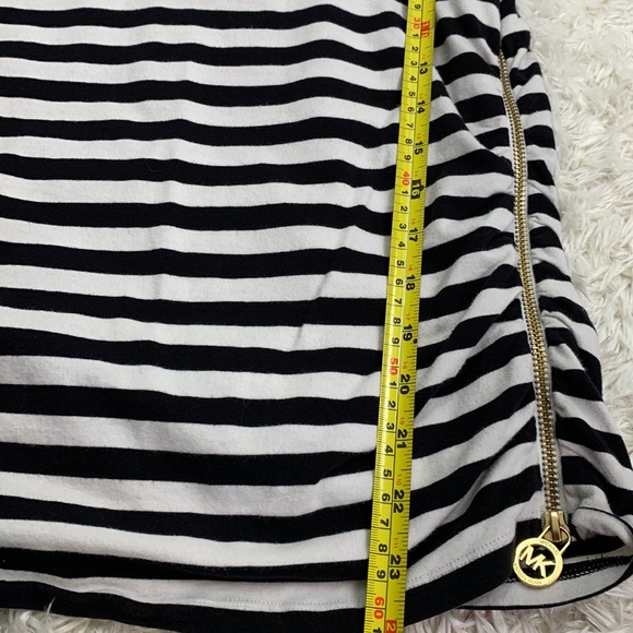 Michael Kors Striped Top - Picture 8 of 12
